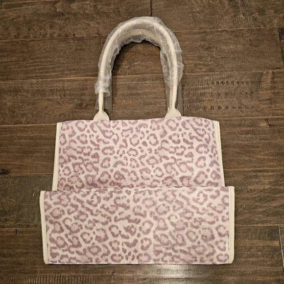 Brand New Soma Leopard Canvas Tote - Picture 2 of 6